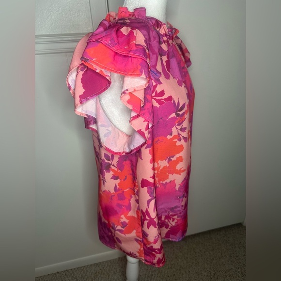 Entro Pink Ruffled Cap Sleeve Blouse size L - Picture 3 of 10